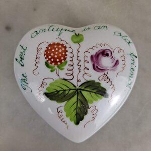 Hand Painted Heart Shaped White Trinket Box "The Best Antique Is An Old Friend"